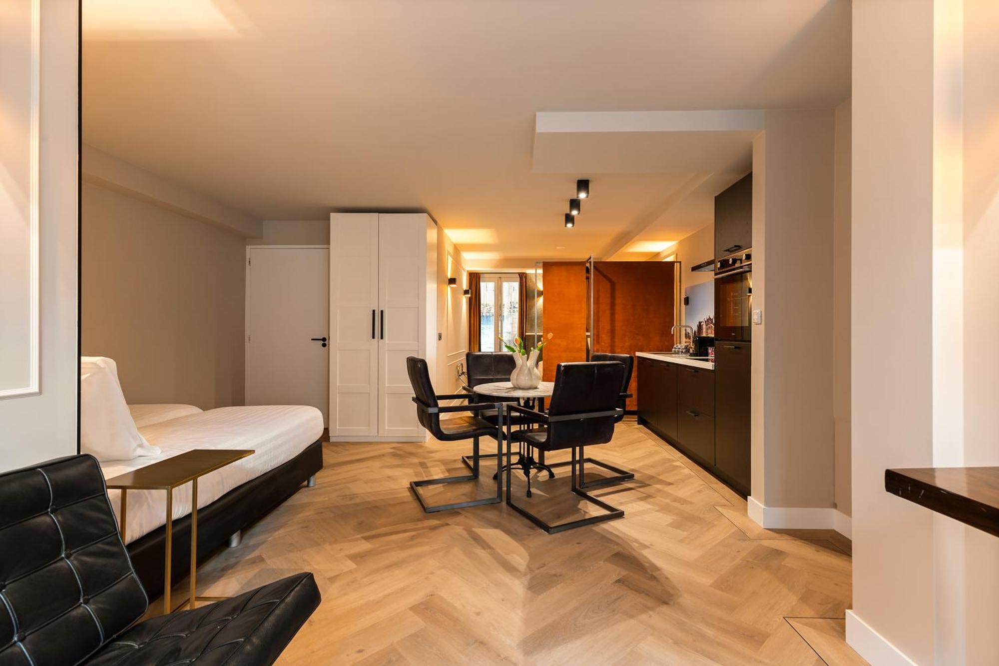 Midtown Royal Apartahotel Ámsterdam