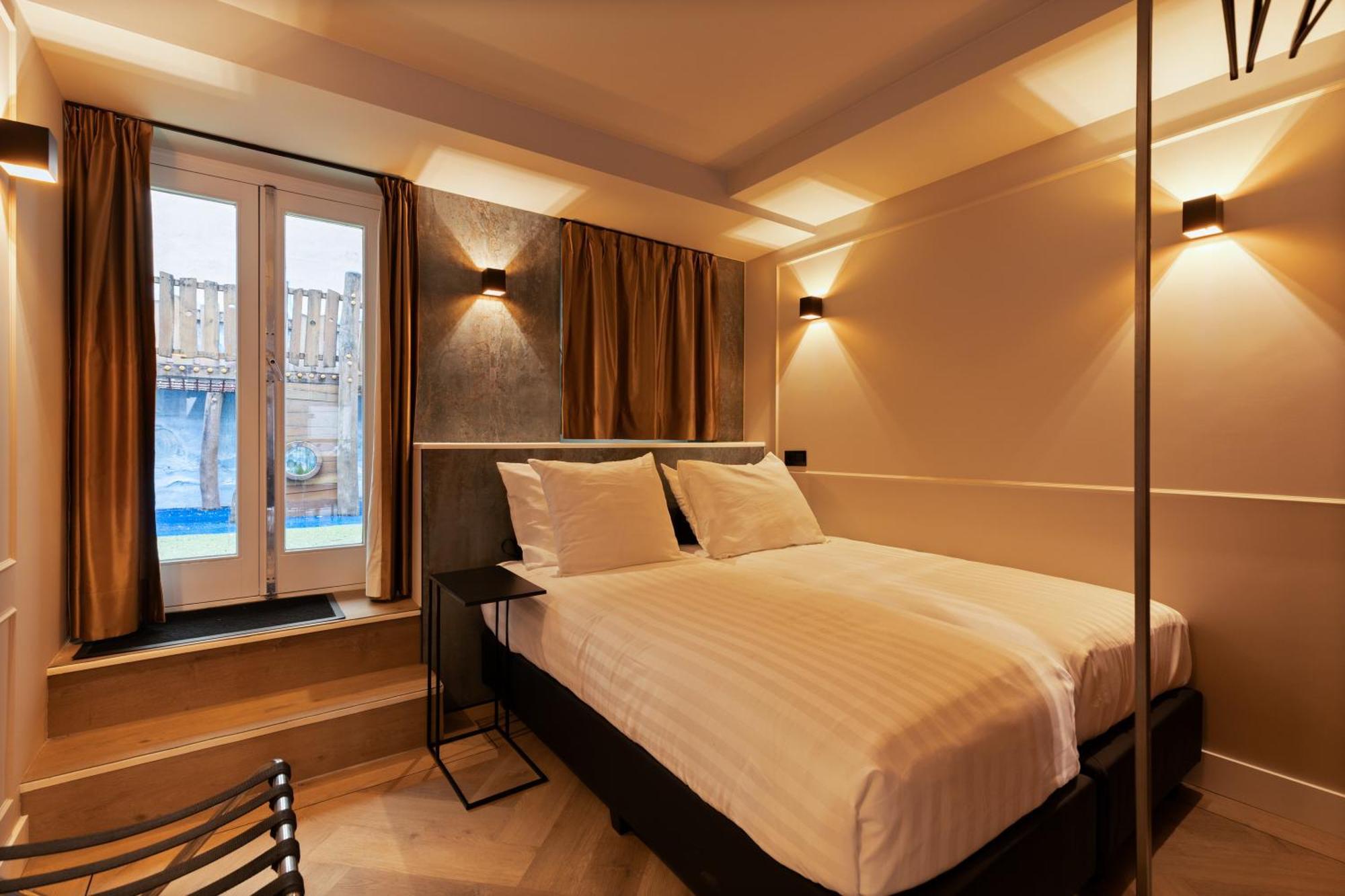 Midtown Royal Apartahotel